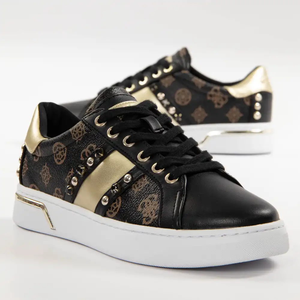 Basket de ville basse femme Guess Dark rubis Noir - ZESHOES