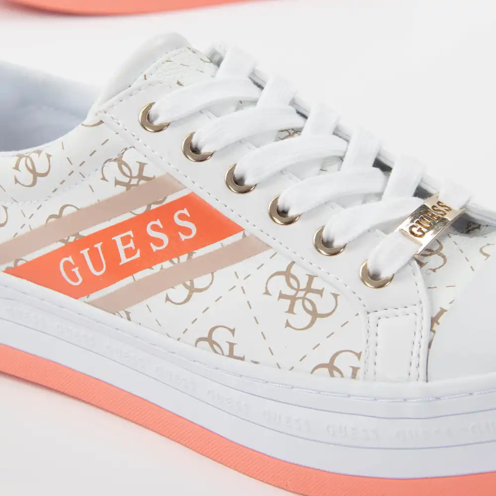 Basket de ville basse femme Guess Barona Blanc - ZESHOES