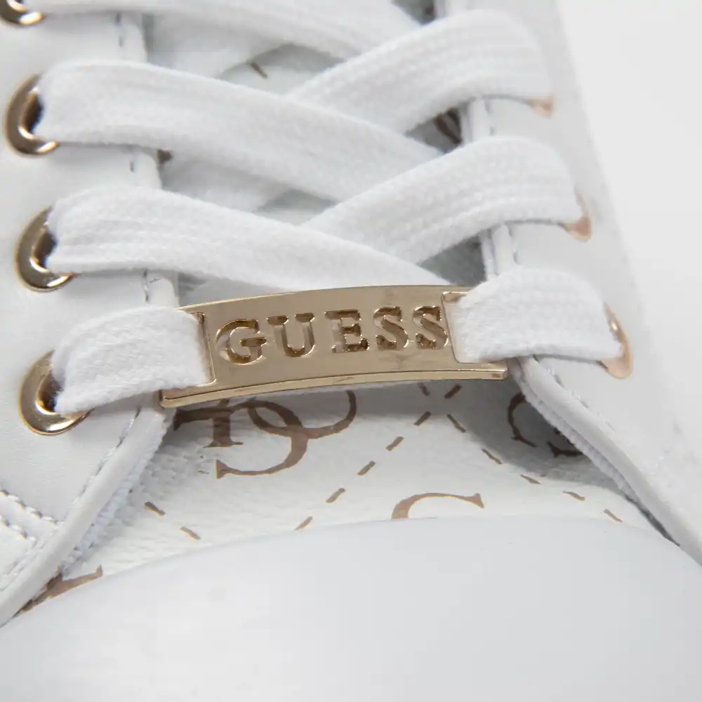 Basket de ville basse femme Guess Barona Blanc - ZESHOES