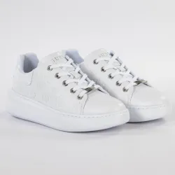 Basket de ville basse femme Guess Brody Blanc - ZESHOES Basket de ville basse femme Guess Brody Blanc - ZESHOES