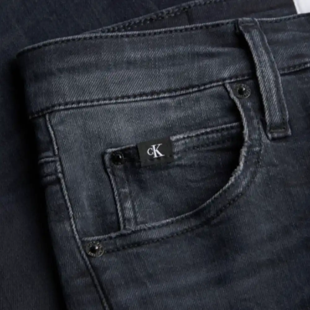 Jeans femme Calvin Klein High rise skinny ankle Noir - ZESHOES Jeans femme Calvin Klein High rise skinny ankle Noir - ZESHOES