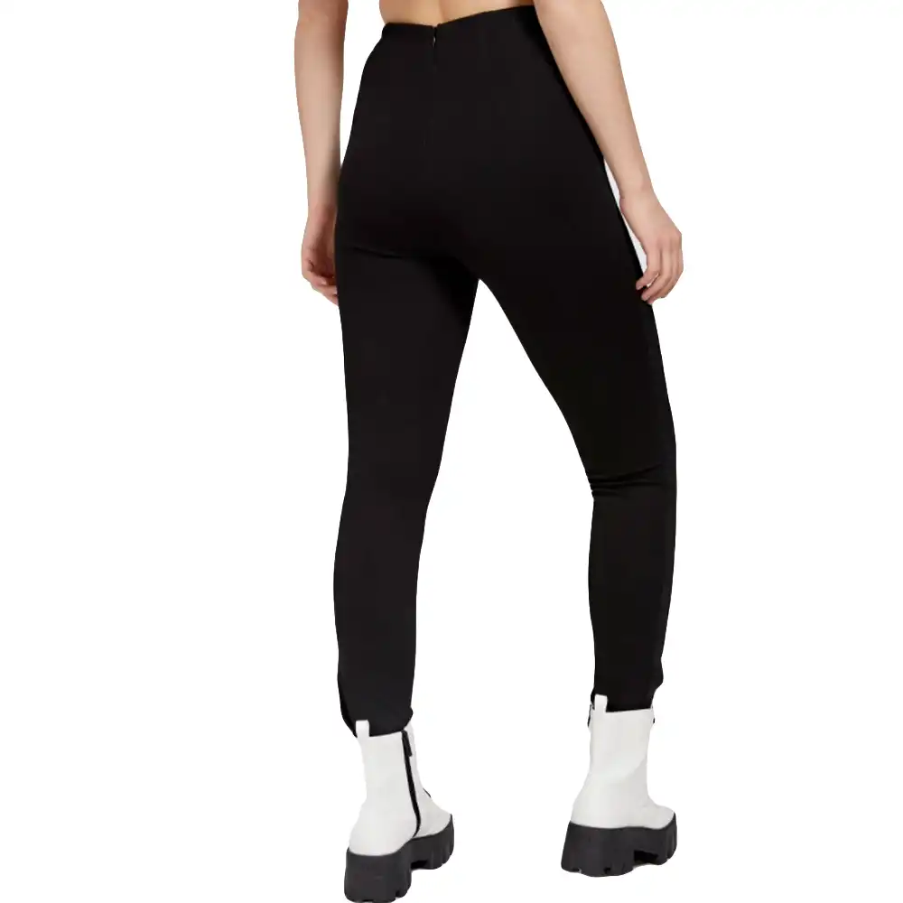 Serena Guess - 2 Serena Guess - 2