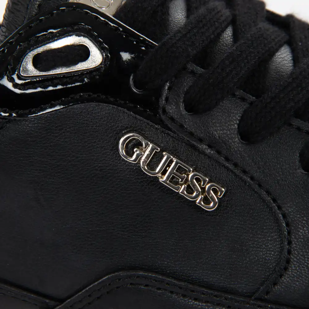 Basket basse femme Guess Moxfal Noir - ZESHOES