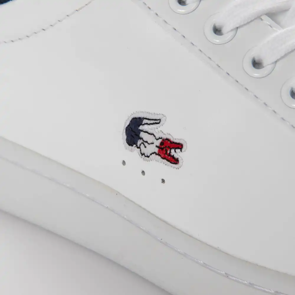 Basket basse femme Lacoste Carnaby evo tri Blanc - ZESHOES Basket basse femme Lacoste Carnaby evo tri Blanc - ZESHOES