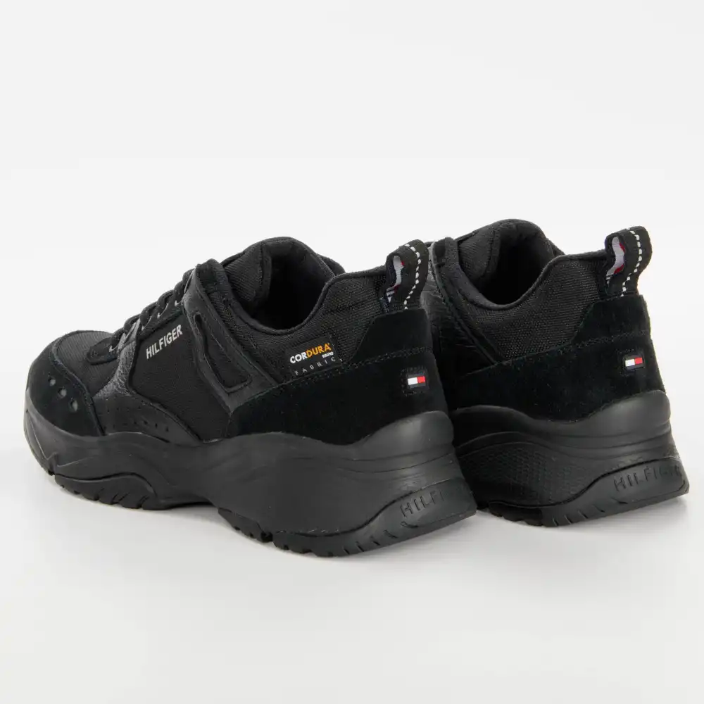 Basket basse homme Tommy Jeans Outdoor sneaker mix runner Noir - ZESHOES Basket basse homme Tommy Jeans Outdoor sneaker mix runner Noir - ZESHOES