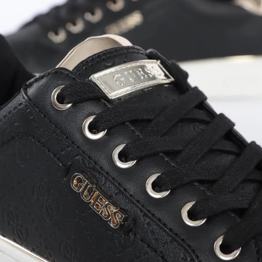 Logo Beckie sneaker embossé 4g Guess - 3