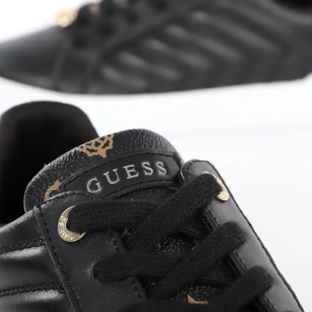 Racheel Guess - 3 Racheel Guess - 3