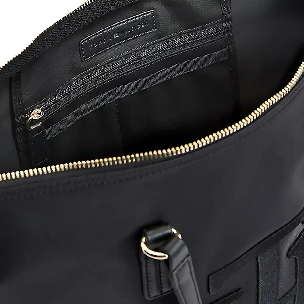 Sac a main femme Tommy Jeans Logo monogramme brodé Noir - ZESHOES Sac a main femme Tommy Jeans Logo monogramme brodé Noir - ZESHOES