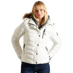 Doudoune femme Superdry Classic badge Blanc - ZESHOES Doudoune femme Superdry Classic badge Blanc - ZESHOES