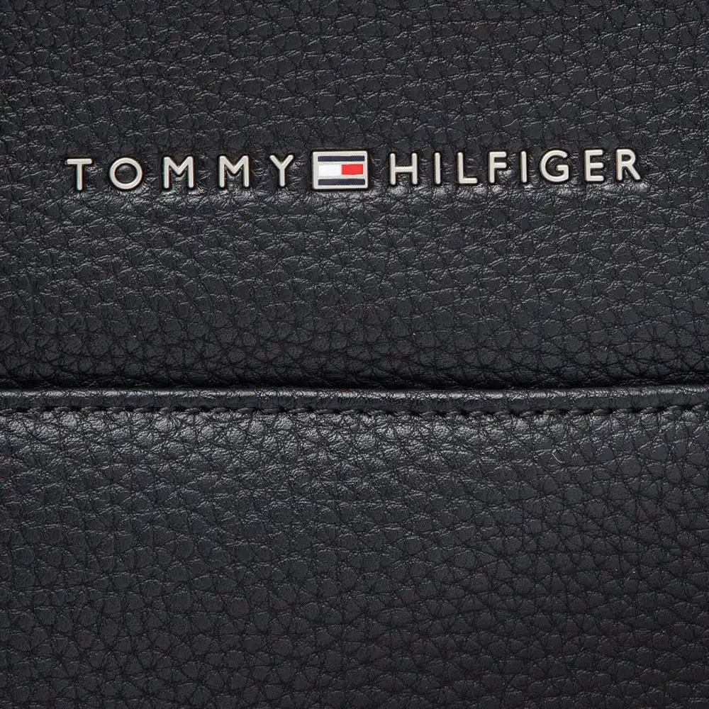 essential crossover Tommy Jeans - 5 essential crossover Tommy Jeans - 5