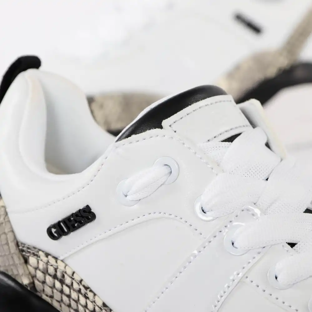 Basket de ville basse femme Guess Python Blanc - ZESHOES