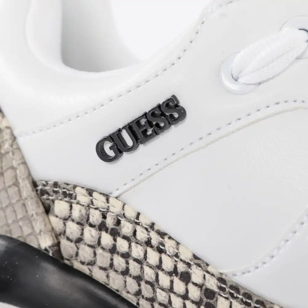 Basket de ville basse femme Guess Python Blanc - ZESHOES