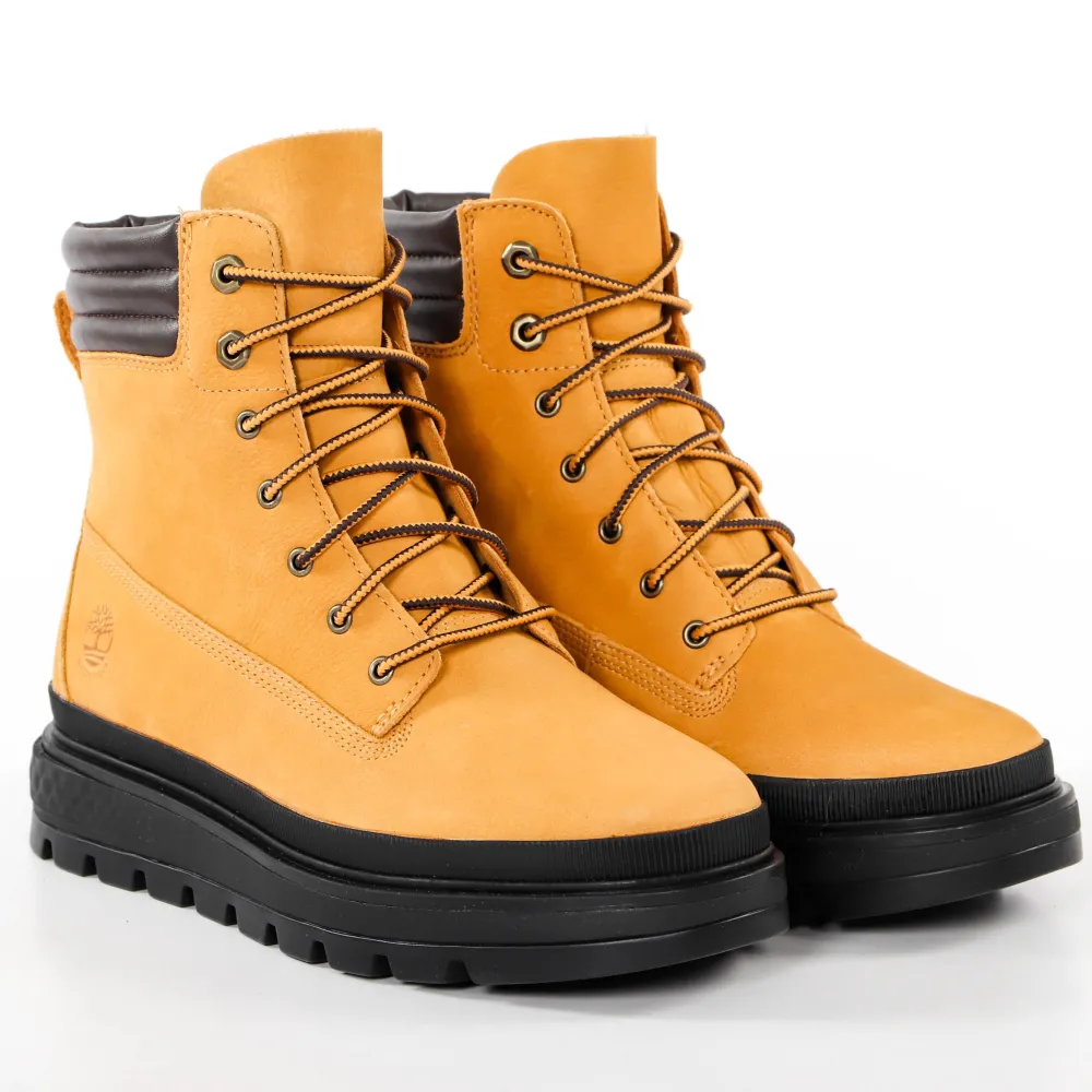 Ray 6. Boots Timberland Ray 6 Femme Marron cuir. Authentique Chaussure de la marque Timberland - design streetwear/sportswear de Timberland - Timberla