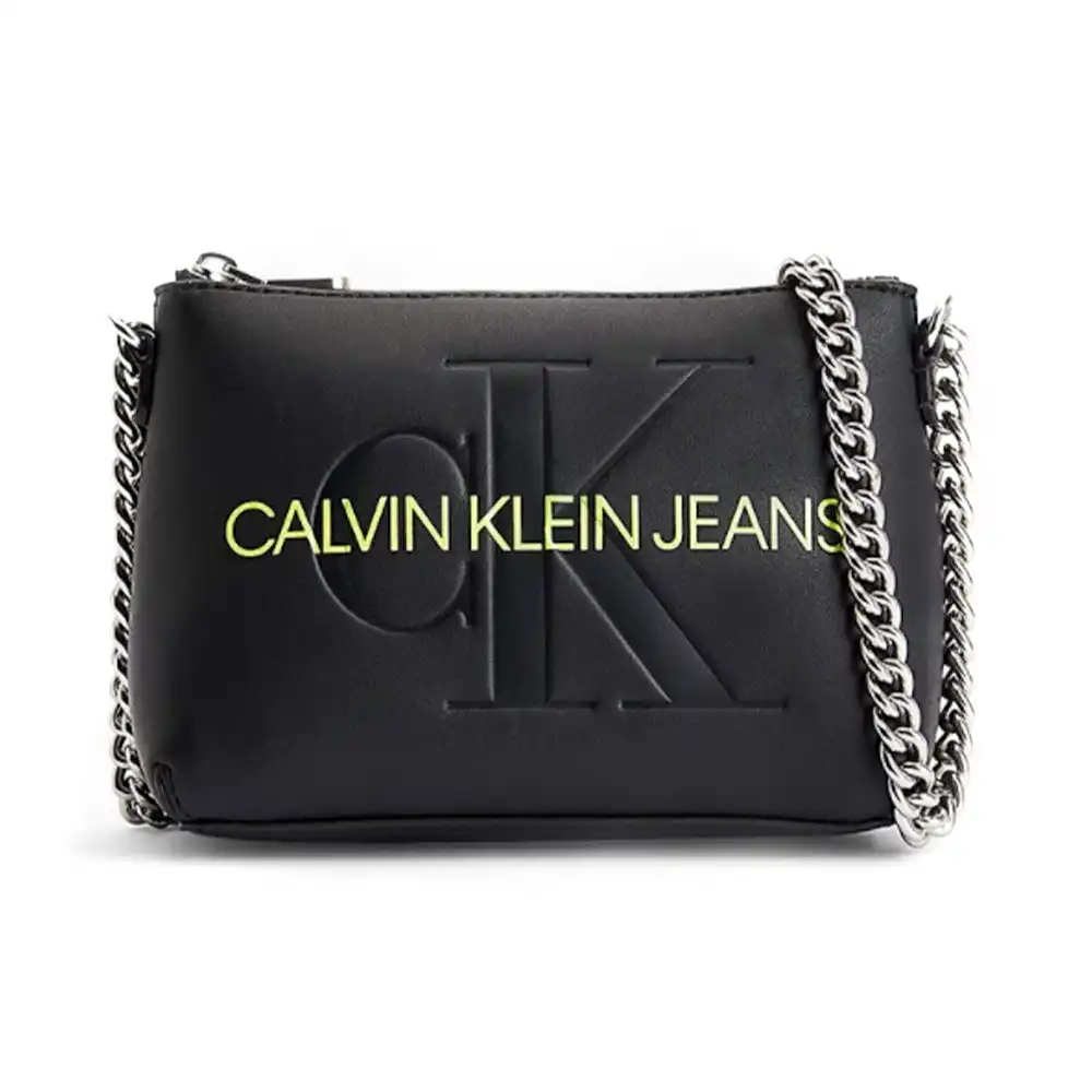 Pochette femme Calvin Klein Logo en relief Noir - ZESHOES Pochette femme Calvin Klein Logo en relief Noir - ZESHOES