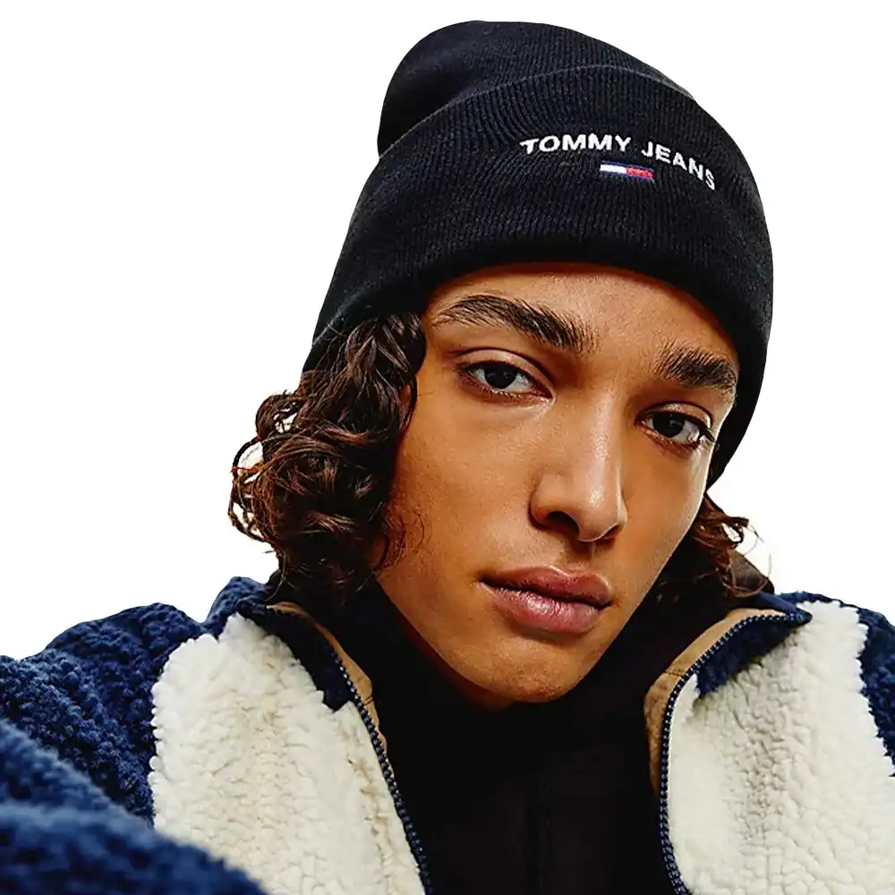 Bonnet homme Tommy Jeans Original le logo Noir - ZESHOES Bonnet homme Tommy Jeans Original le logo Noir - ZESHOES
