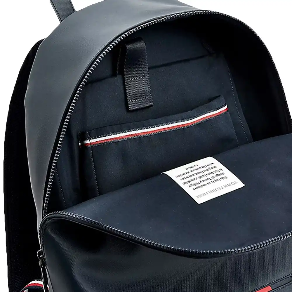 Sac à dos homme Tommy Jeans Essential logo métal Bleu - ZESHOES Sac à dos homme Tommy Jeans Essential logo métal Bleu - ZESHOES