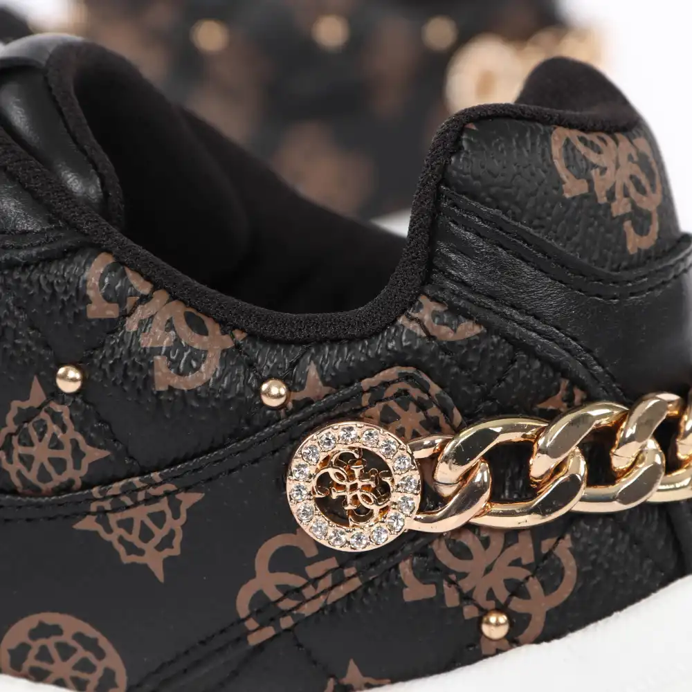 Basket basse femme Guess jenfall Marron - ZESHOES Basket basse femme Guess jenfall Marron - ZESHOES