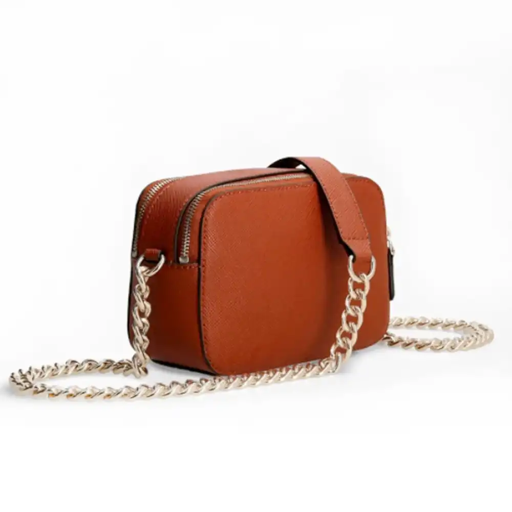 Pochette femme Guess logo triangle Cognac - ZESHOES