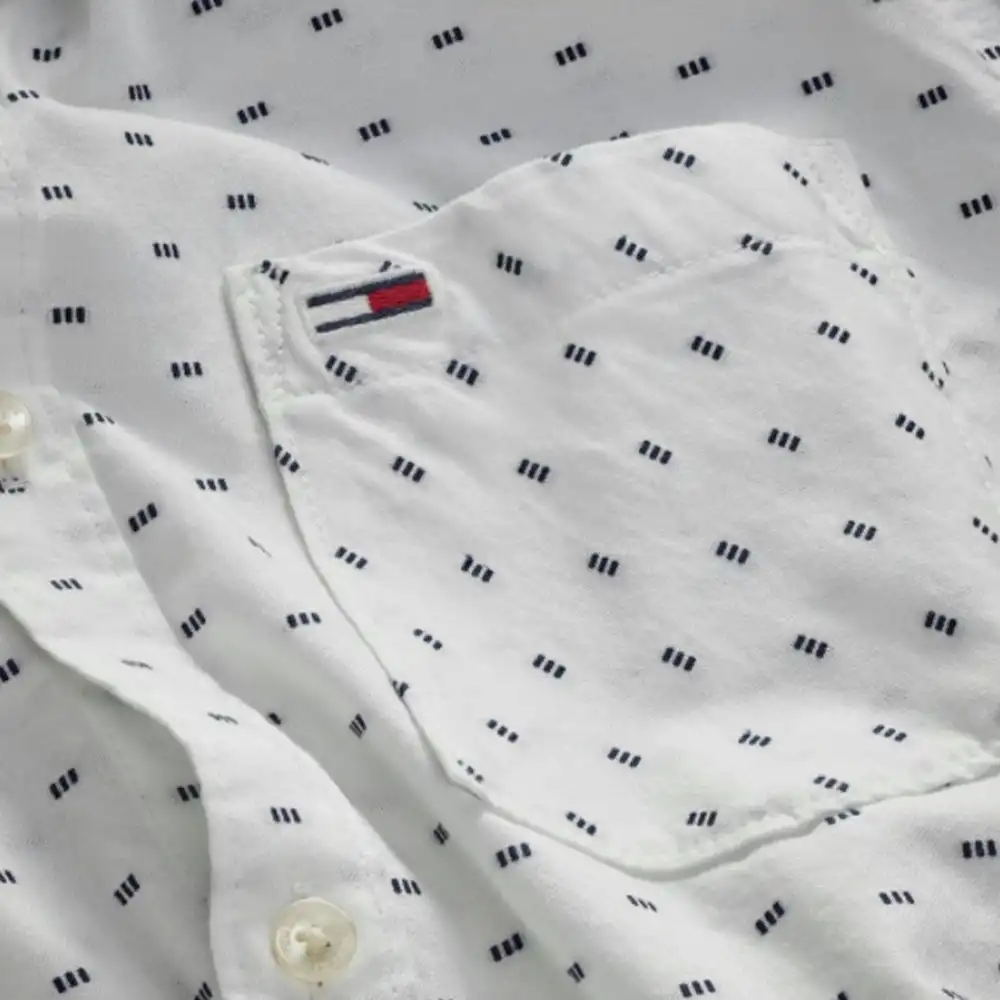 Chemise manches longues homme Tommy Jeans Oxford lobby shirt Blanc - ZESHOES Chemise manches longues homme Tommy Jeans Oxford lobby shirt Blanc - ZESHOES