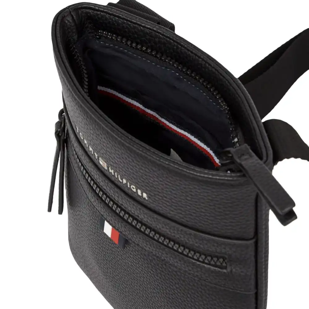 Essential Tommy Jeans - 2 Essential Tommy Jeans - 2