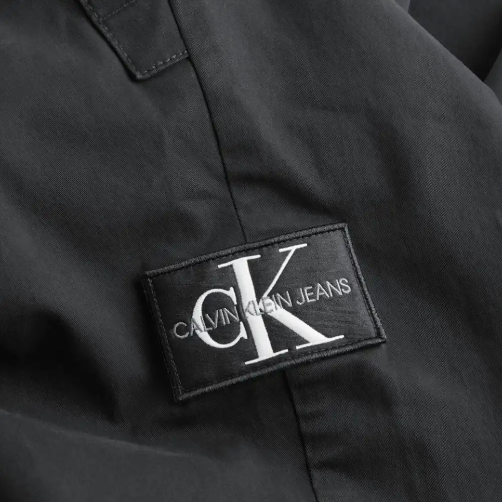 Monogramme badge casual chino Calvin Klein - 5