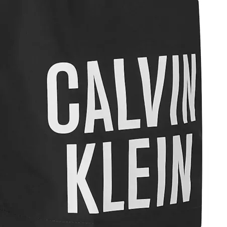 Produits victimes de leur succès Calvin Klein Noir White logo