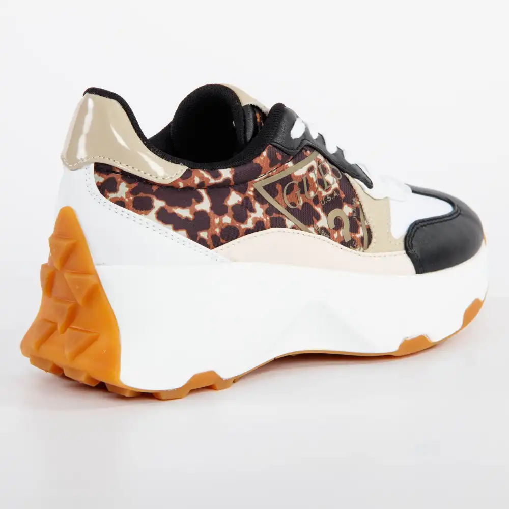 Basket basse femme Guess Léopard style Leopard - ZESHOES Basket basse femme Guess Léopard style Leopard - ZESHOES