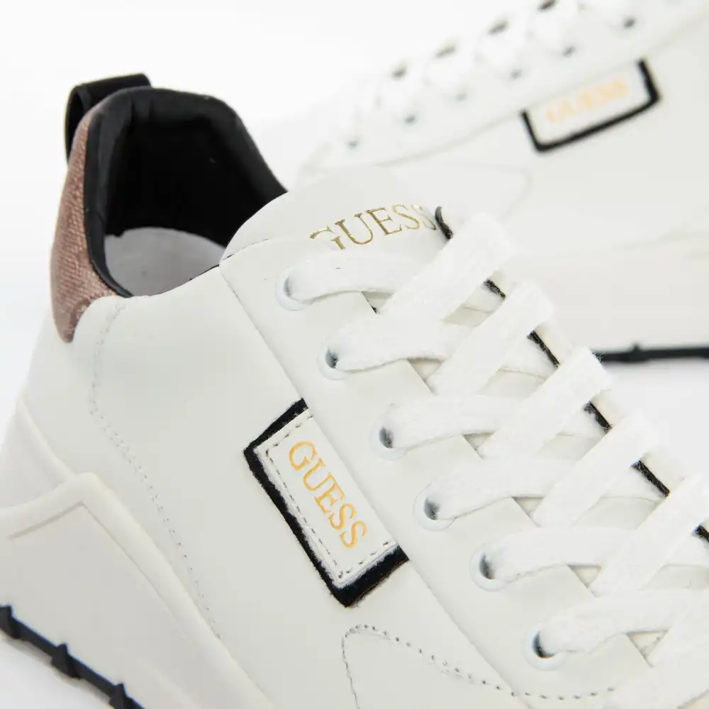 Running lucca Guess - 3