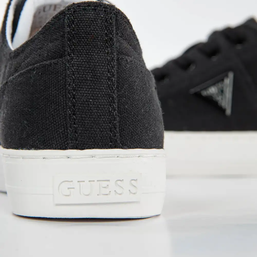 Sneaker classic logo triangle Guess - 7 Sneaker classic logo triangle Guess - 7