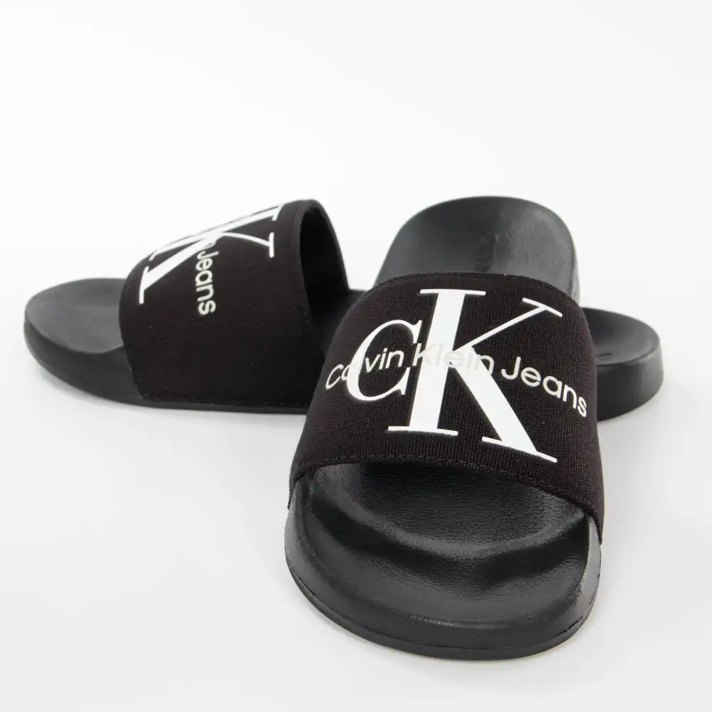 PARTNER: CREATION ref YM0YM00061-00X PARTNER: CREATION ref YM0YM00061-00X