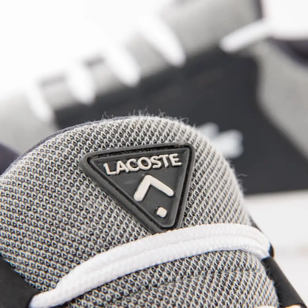 Basket de ville basse homme Lacoste Light txt Gris - ZESHOES