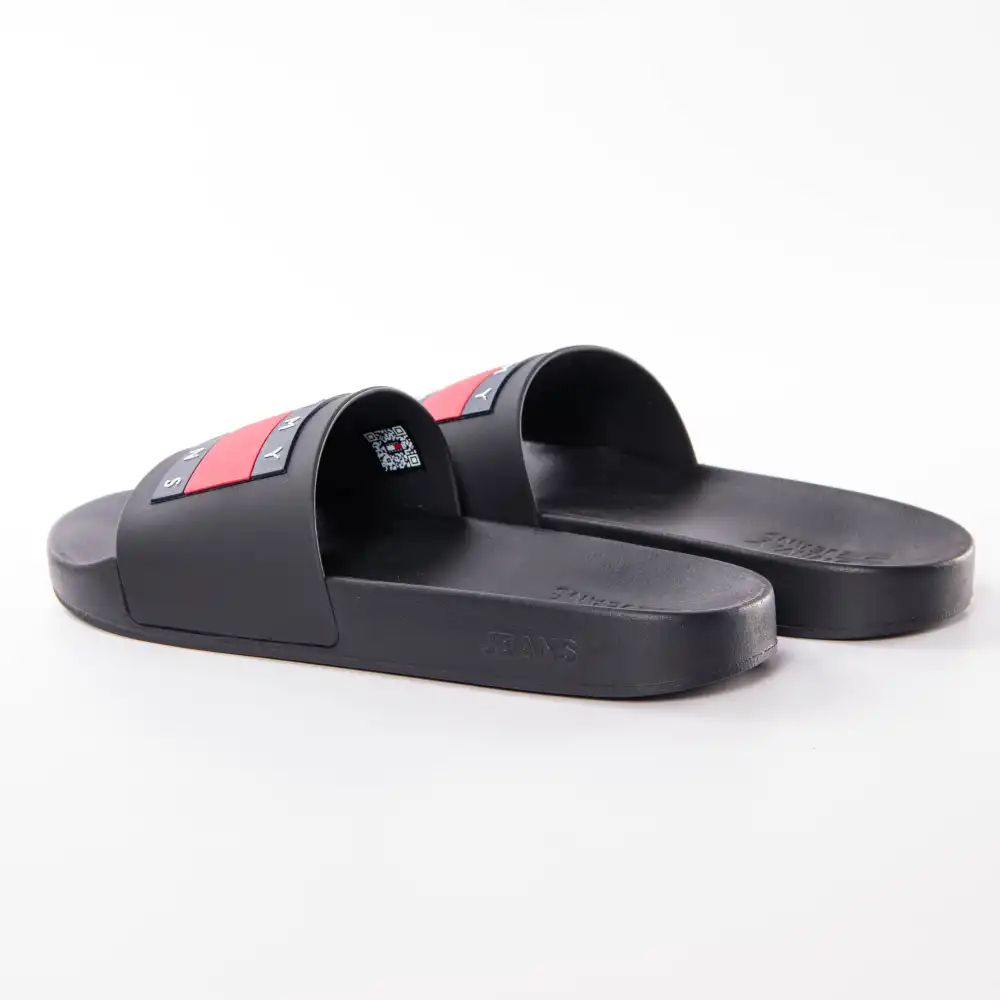 Claquette homme Tommy Jeans Flag pool slide Noir - ZESHOES