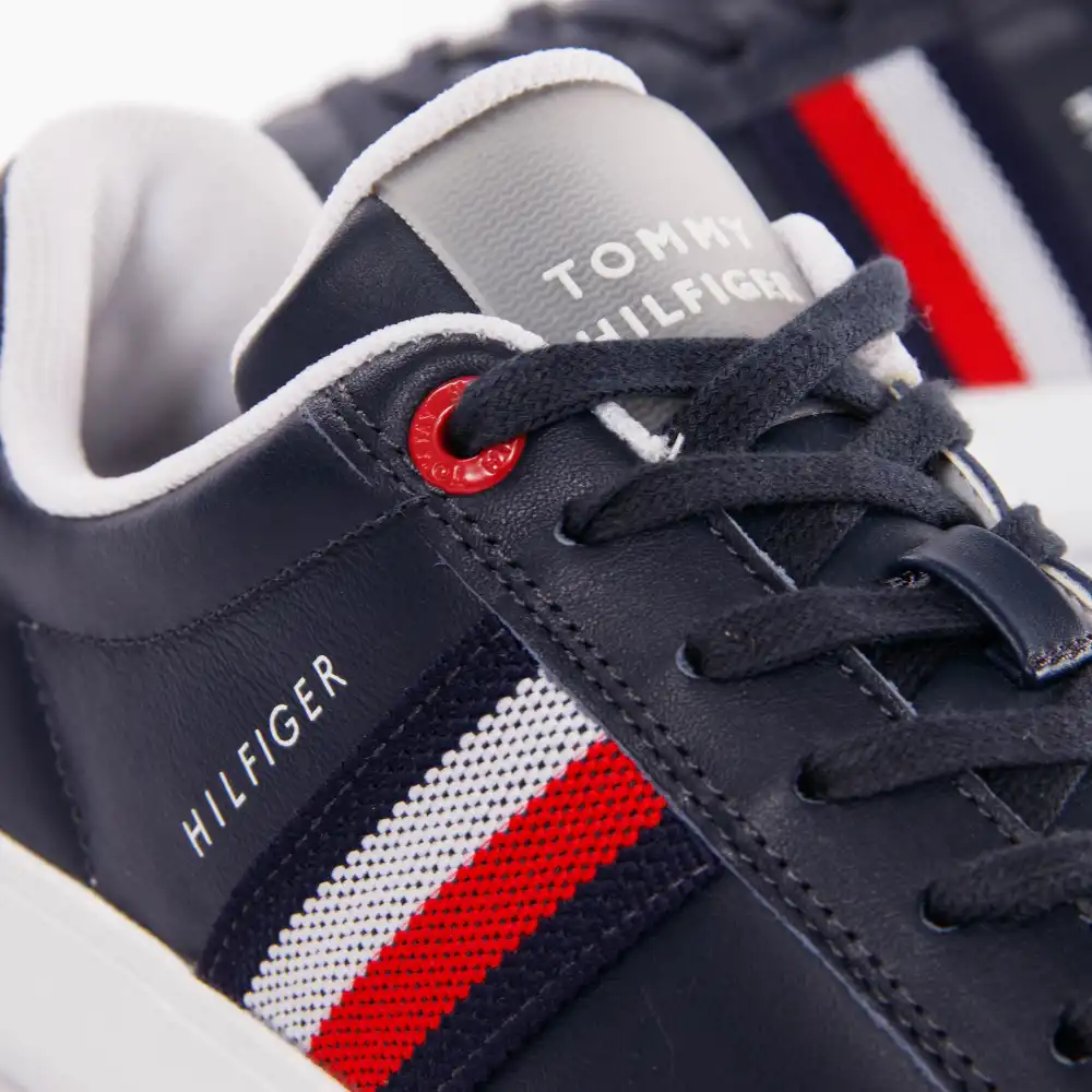 Basket de ville basse homme Tommy Jeans Essential leather cupsole Bleu - ZESHOES Basket de ville basse homme Tommy Jeans Essential leather cupsole Bleu - ZESHOES