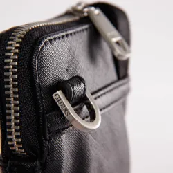 Pochette homme Guess Certosa Noir - ZESHOES Pochette homme Guess Certosa Noir - ZESHOES