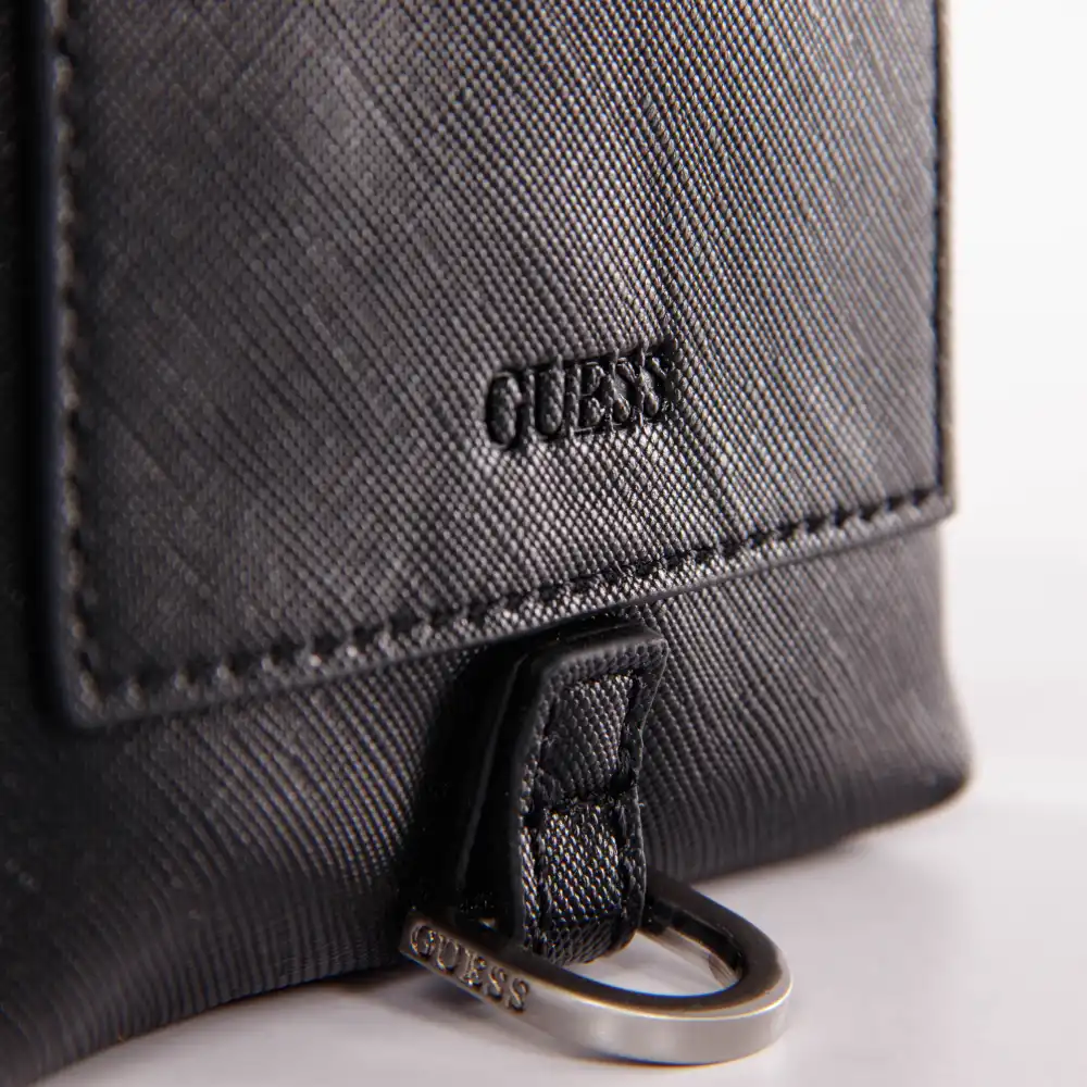 Pochette homme Guess Certosa Noir - ZESHOES Pochette homme Guess Certosa Noir - ZESHOES