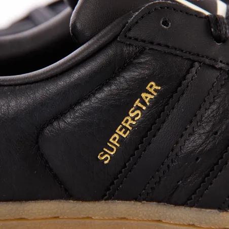 Produits victimes de leur succès Adidas Noir Superstar