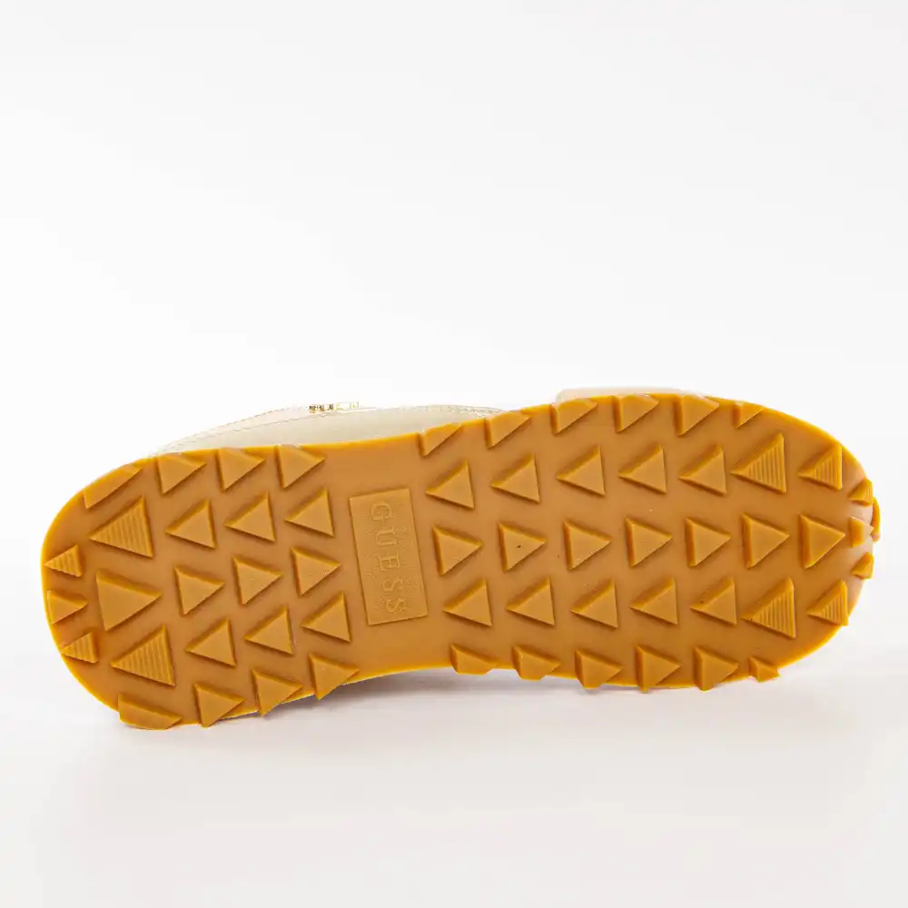 Basket de ville basse femme Guess Selvie Blanc - ZESHOES