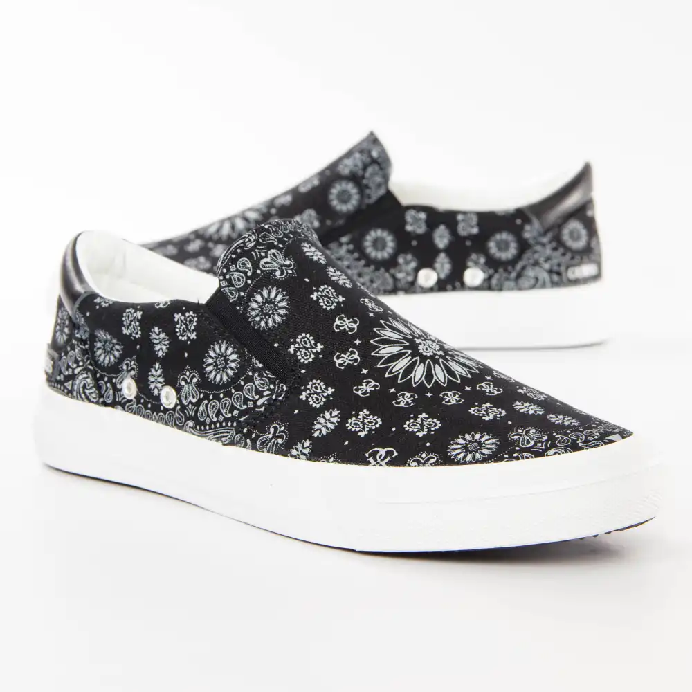 Basket de ville basse homme Guess Spiral designer Noir - ZESHOES