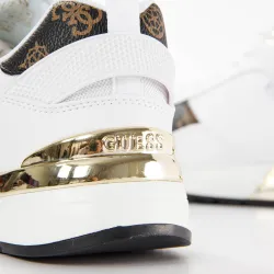 Metz Guess - 9 Metz Guess - 9