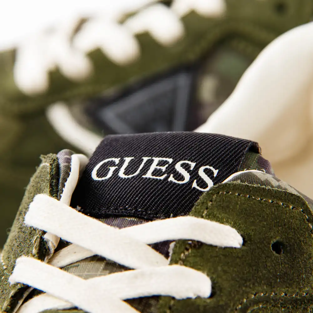 Black logo triangle Guess - 3 Black logo triangle Guess - 3