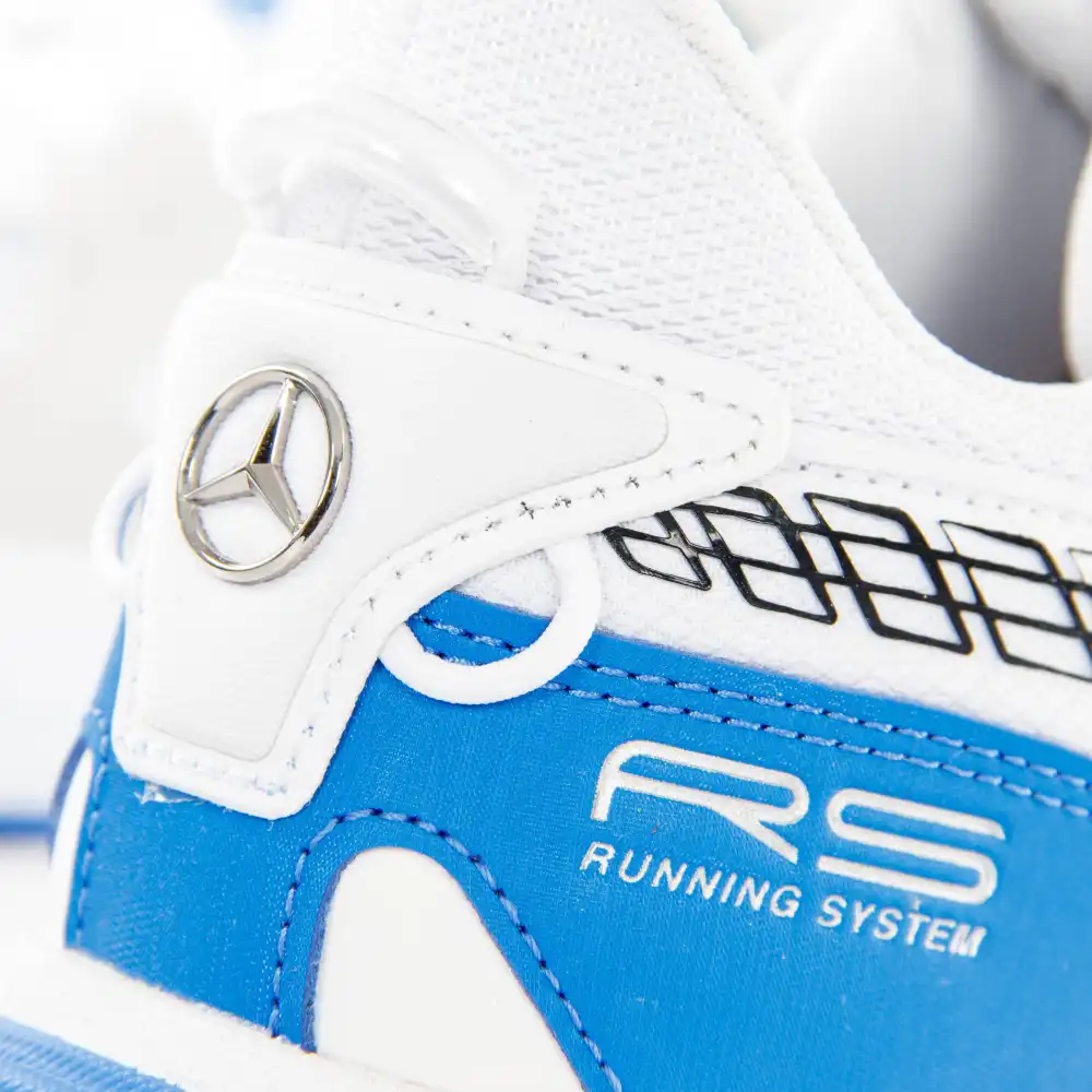 Mercedes Petronas f1 Puma - 7 Mercedes Petronas f1 Puma - 7