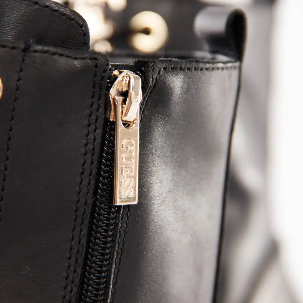 Olone real Guess - 7