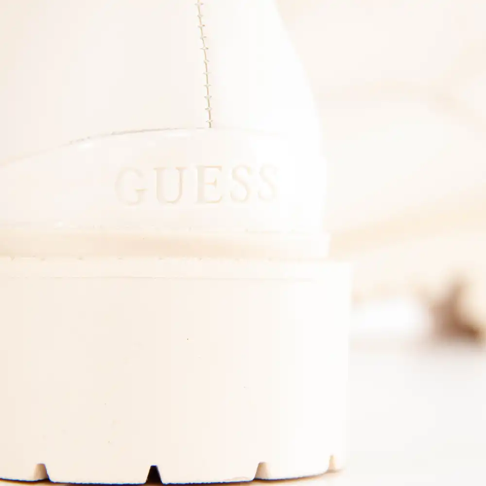 Olone real Guess - 7 Olone real Guess - 7