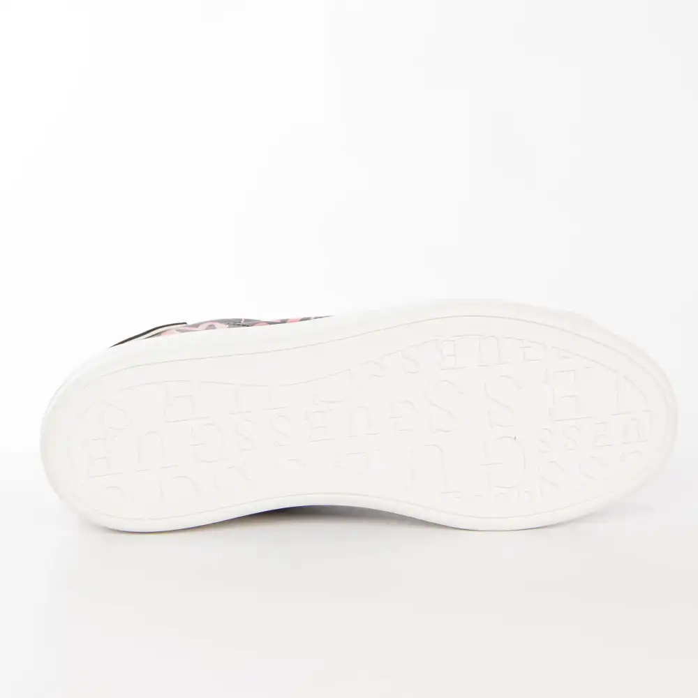 heart logo Guess - 7