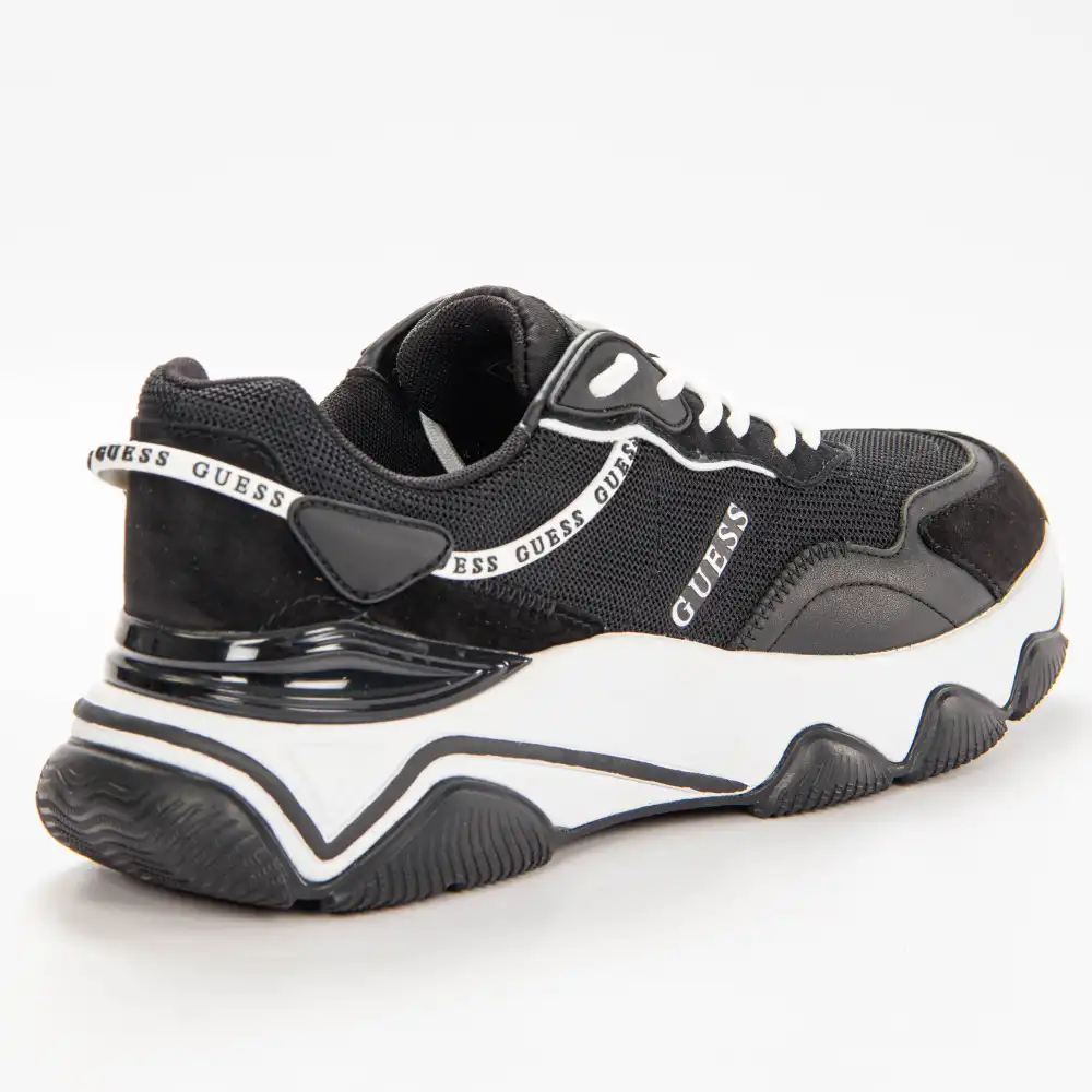 Clea B&W Guess - 7 Clea B&W Guess - 7