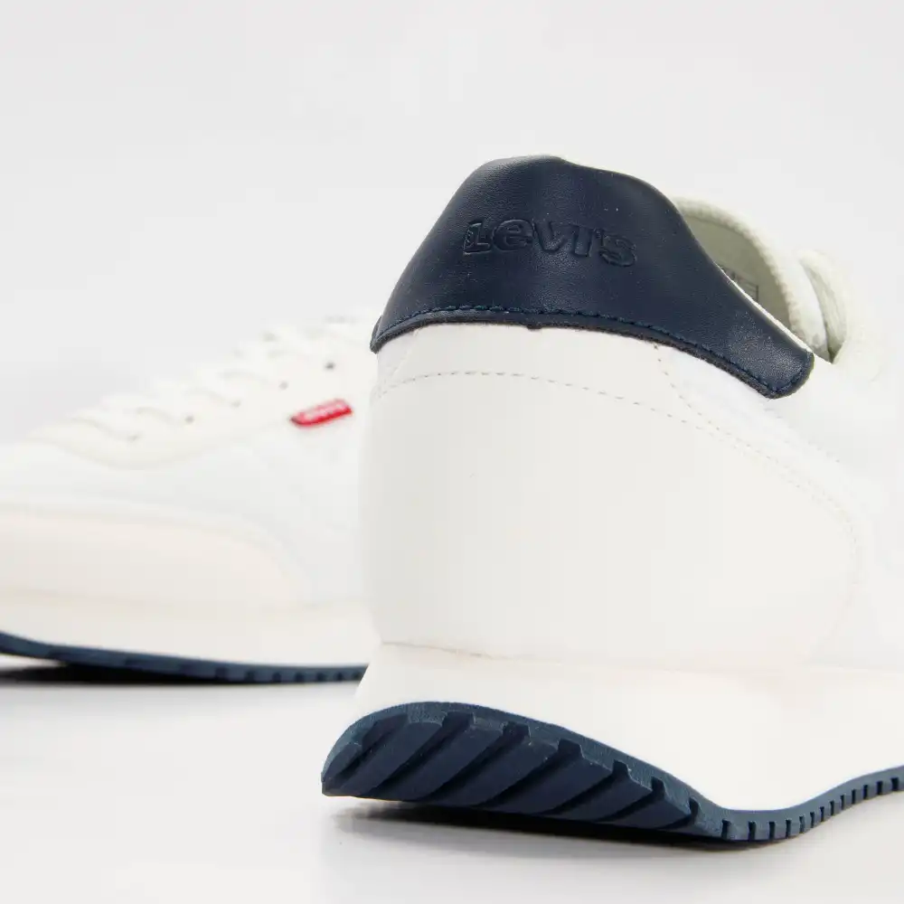 Stag runner Levis - 8 Stag runner Levis - 8