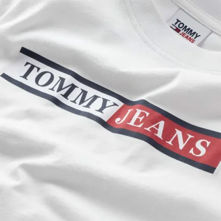 Produits victimes de leur succès Tommy Jeans Blanc Slim essential logo tee