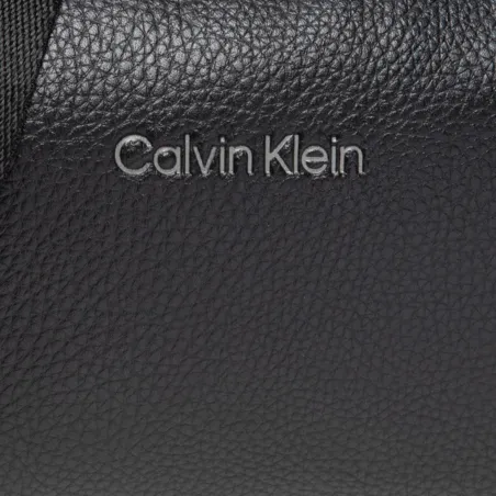 Produits victimes de leur succès Calvin Klein Noir Must Camera Bag