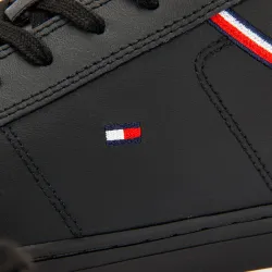 Essential Tommy Jeans - 5 Essential Tommy Jeans - 5